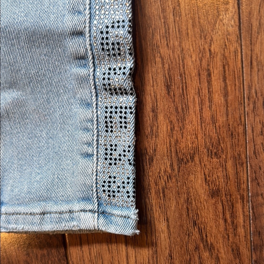 Guess Jeans with Rhinestone Stripes - Picture 3 of 7